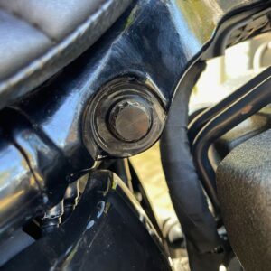 Titan Stoßdämpfer Halteschraube | pass. f. Softail ab 18