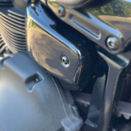 Side Cover li/re | pass. f. Softail ab 18 – Bild 3