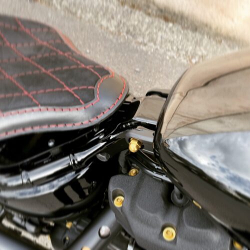Tank Schrauben - pass. f. Softail & Dyna – Bild 5
