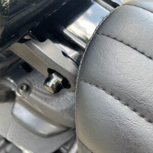 Tank Schrauben - pass. f. Softail & Dyna